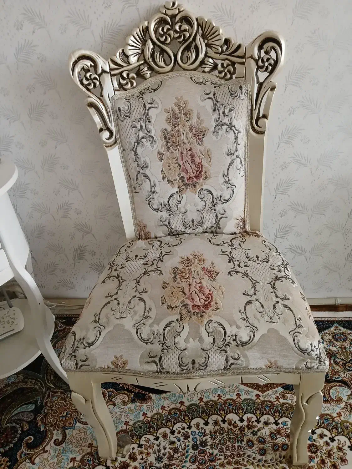 مبل سلطنتی نه نفره رنگ صدفی بفروش میرسد|مبلمان خانگی و میز عسلی|اقبالیه, |دیوار