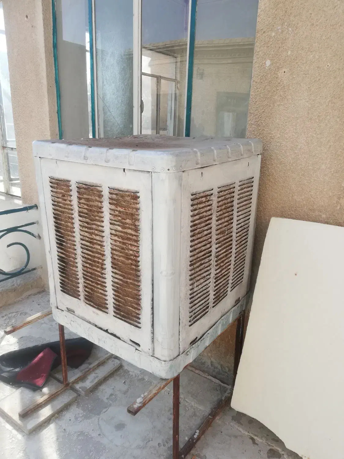 کولر آبی|کولر آبی|شیراز, سیاه سنگ|دیوار