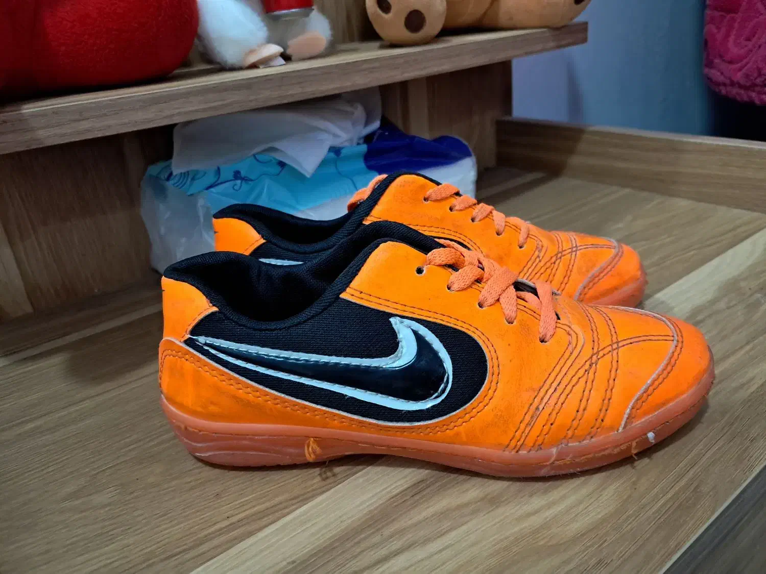 کفش فوتبالی سایز۳۴|کیف، کفش، کمربند|بندر کنگان, |دیوار