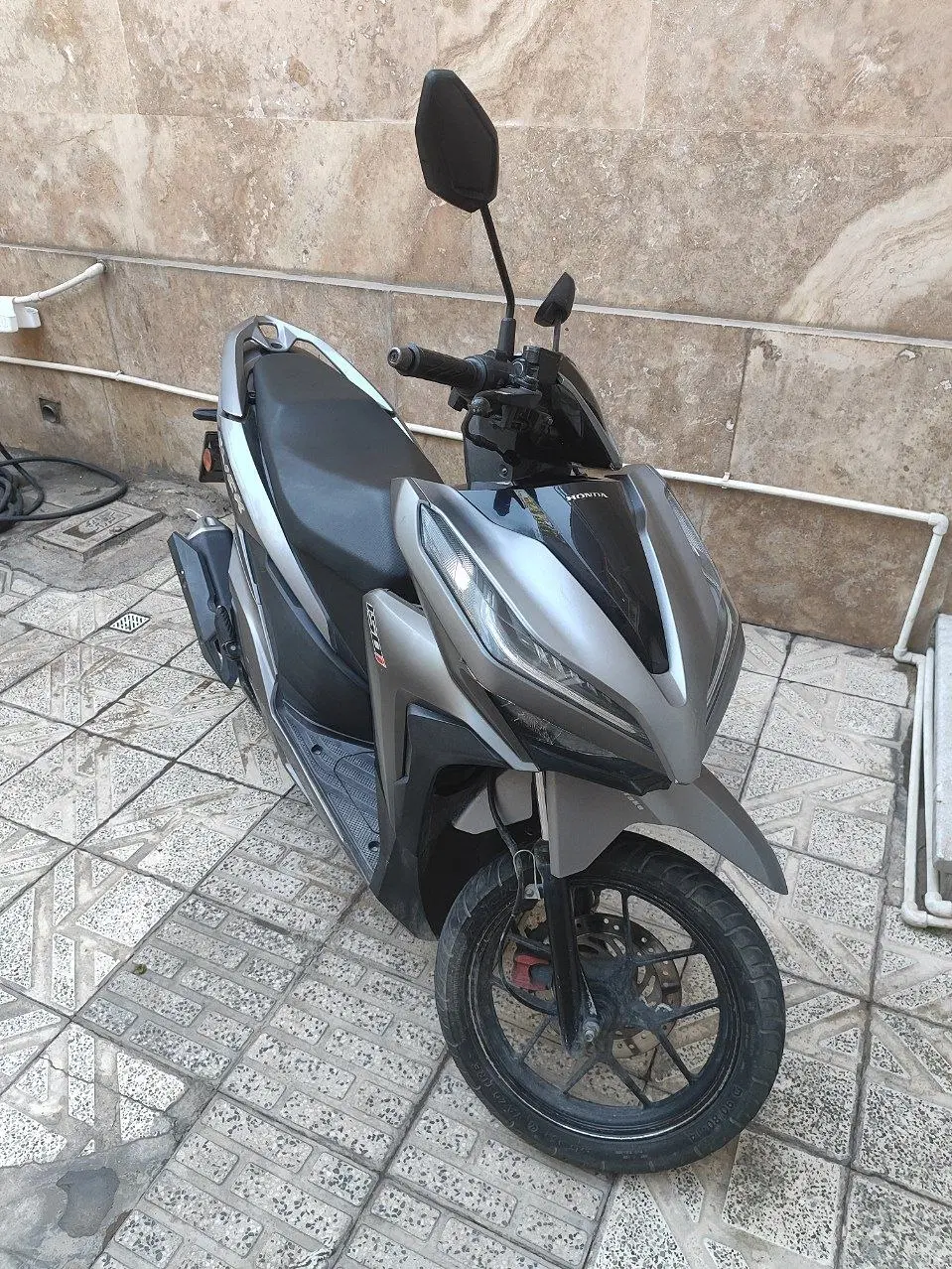 کیلیک 150|موتورسیکلت|آبیک, |دیوار