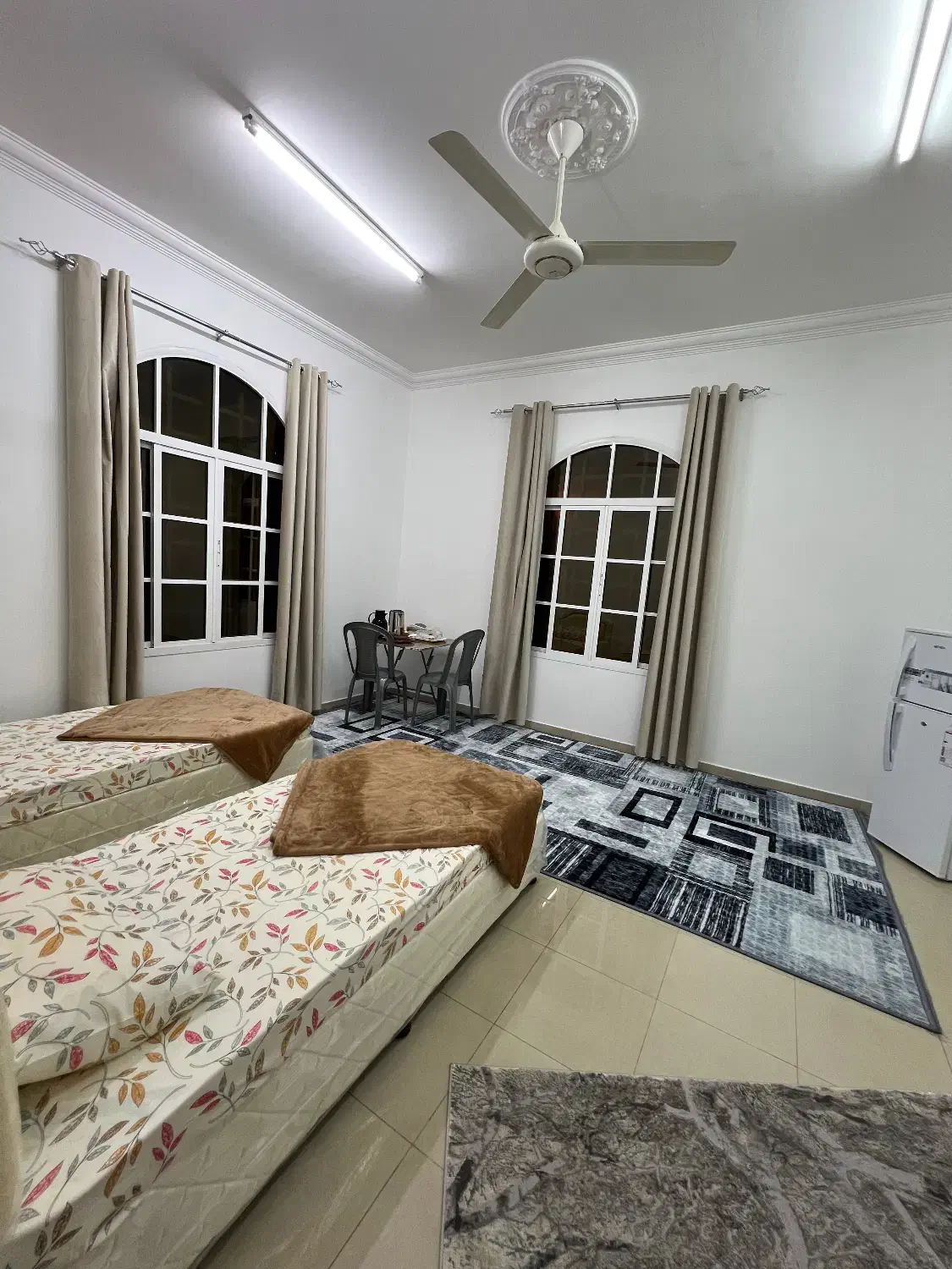 هاستل خانوادگی واقع در مسقط، عمان مناسبترین قیمت|اجارهٔ کوتاهمدت آپارتمان و سوئیت|شیراز, حومه شیراز|دیوار