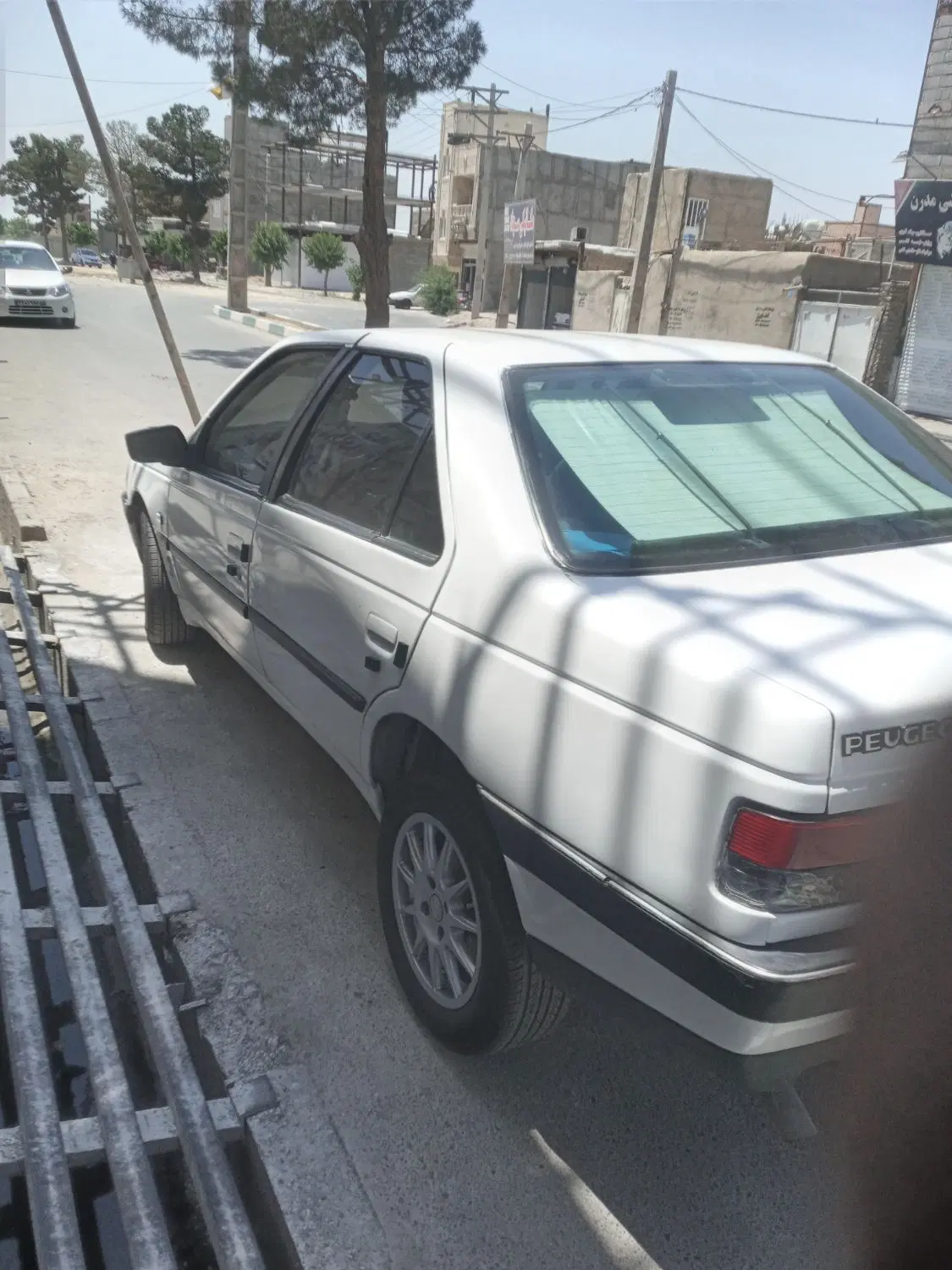 پژو ۴۰۵|خودرو سواری و وانت|باغستان, |دیوار