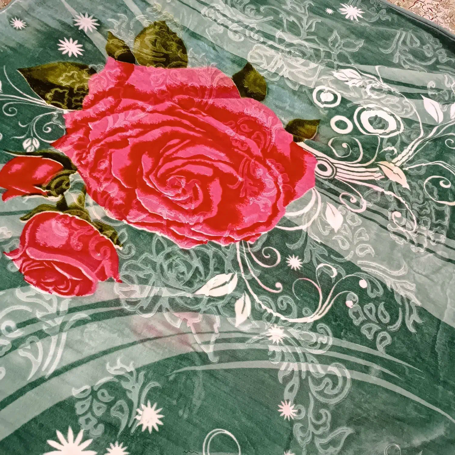 پتو کیلویی دونفره ضخیم گلبرجسته|رختخواب، بالش، پتو|یزد, |دیوار