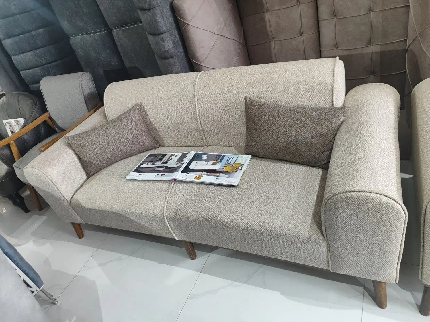 گالری مبلمان سلطان بجنورد(جمعه ها هم  بازاست)|مبلمان خانگی و میز عسلی|بجنورد, |دیوار