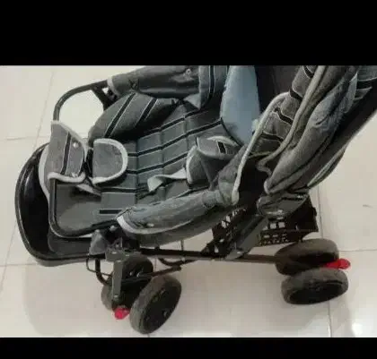 کلسکه|کالسکه و لوازم جانبی|بروجرد, |دیوار