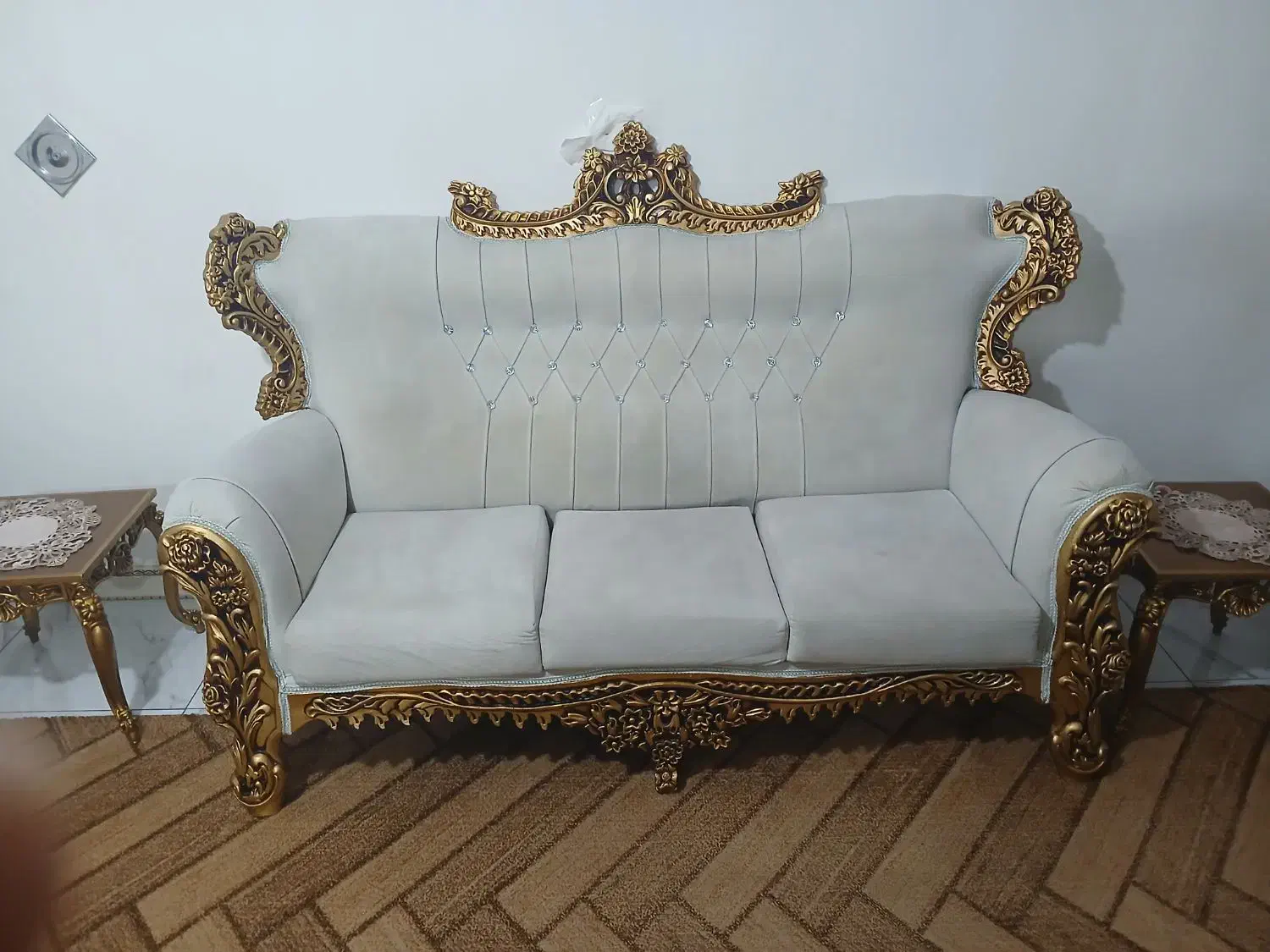 مبل چوبی در حد نو|مبلمان خانگی و میز عسلی|اردبیل, |دیوار