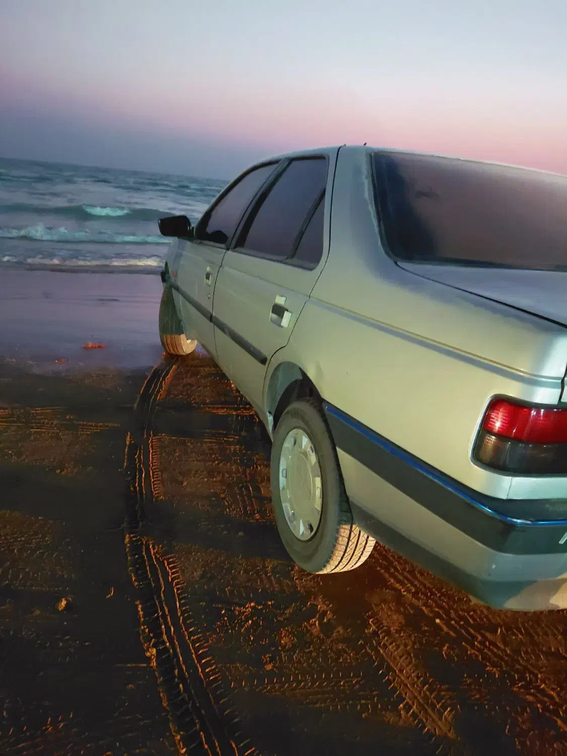 ماشین سالم بدو ن ی ذره عیب|خودرو سواری و وانت|میناب, |دیوار