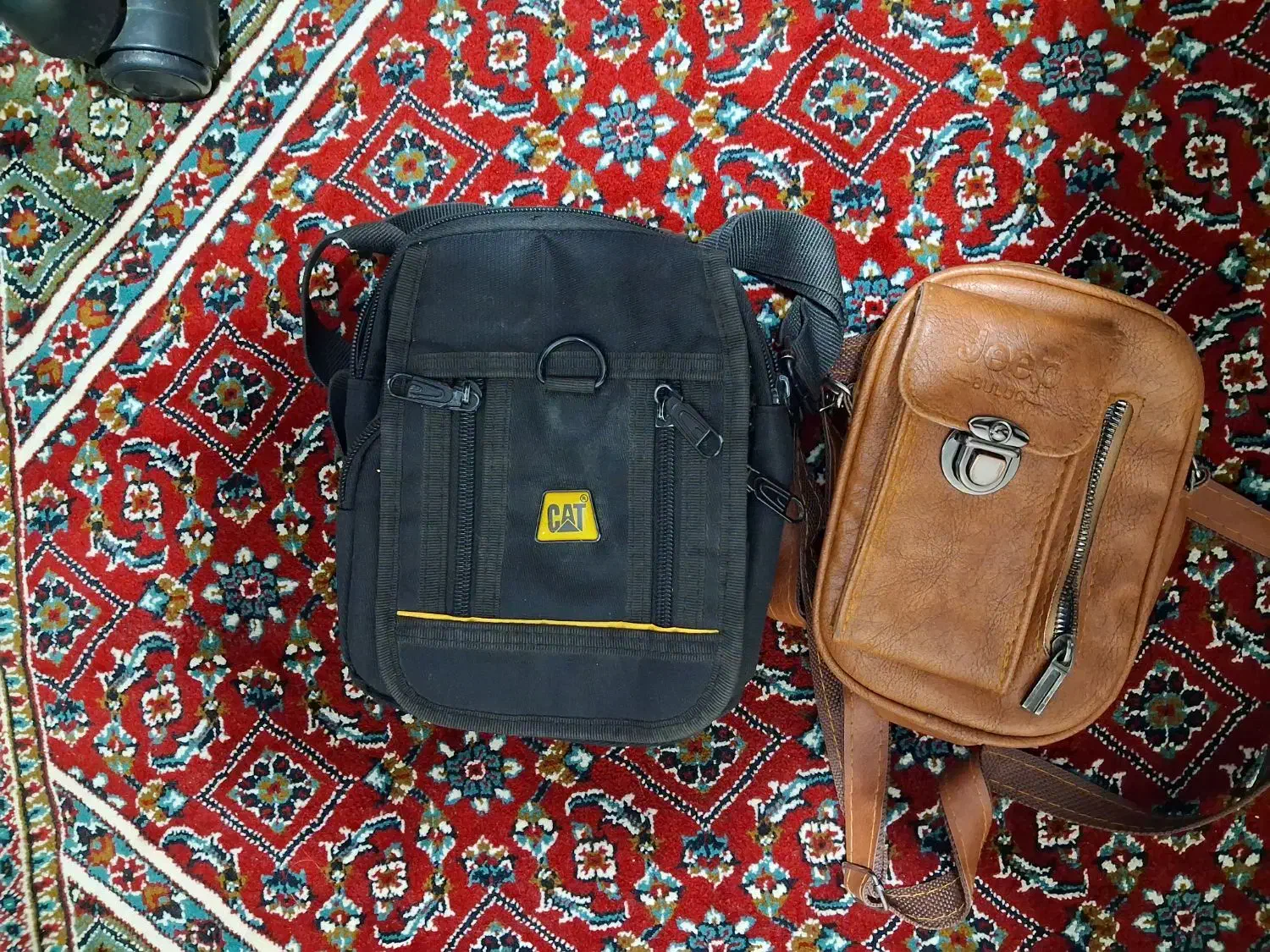 دوتاکیف چرم مصنوعی.برزنت|کیف، کفش، کمربند|زنجان, |دیوار