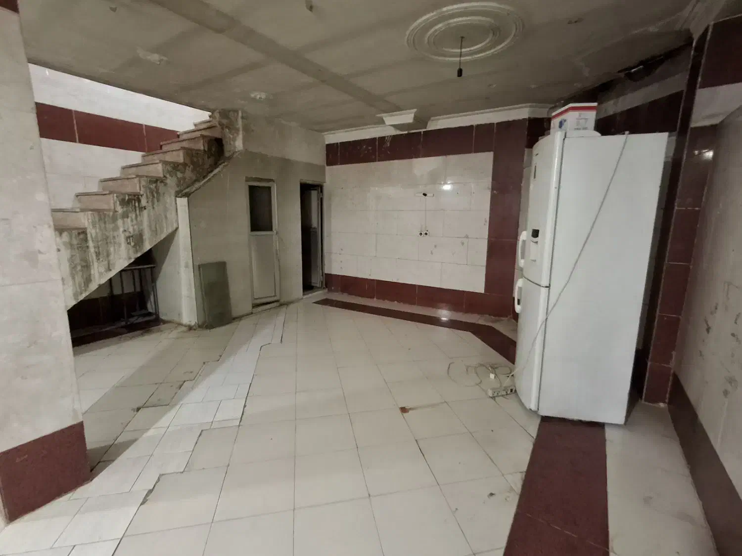 زیرزمین|اجارهٔ مغازه و غرفه|باقرشهر, |دیوار