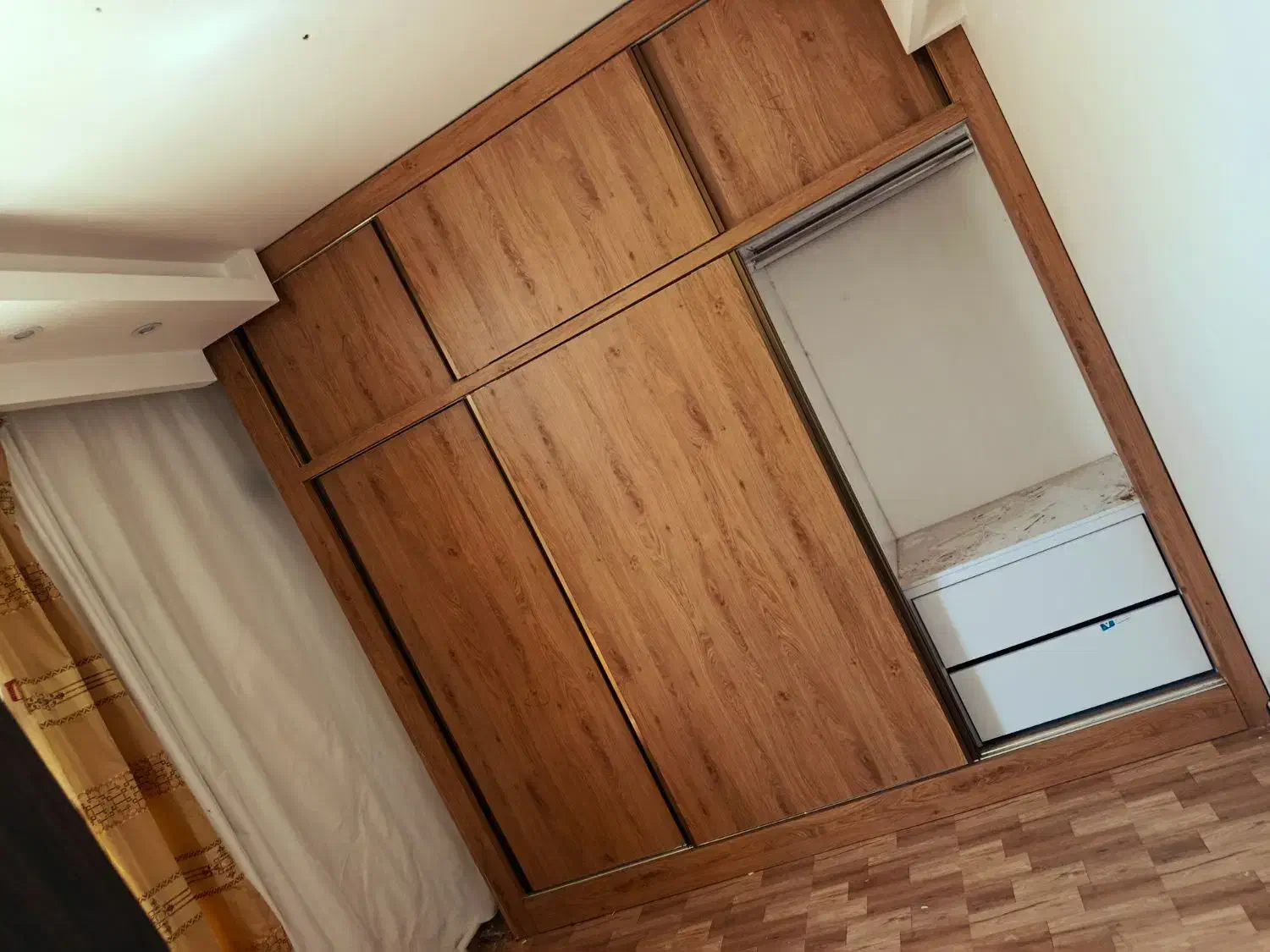 اجرای کابینت و کمد دیواری|خدمات پیشه و مهارت|بناب, |دیوار