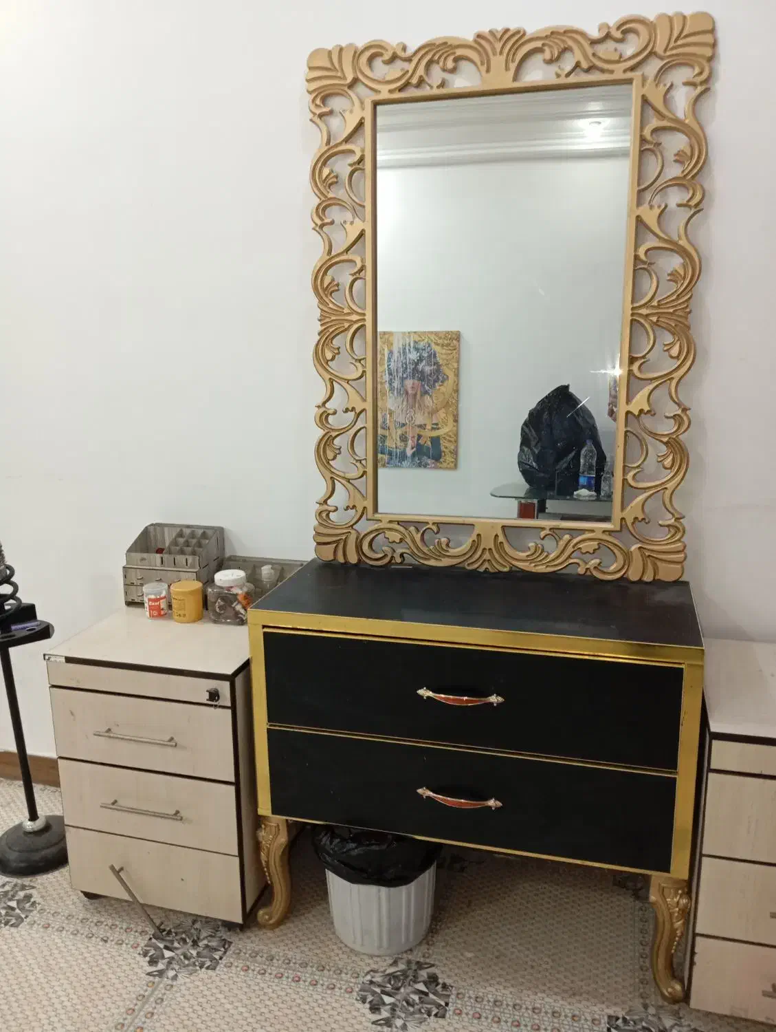 وسایل کامل سالن|آرایشگاه و سالن‌های زیبایی|کارون, |دیوار