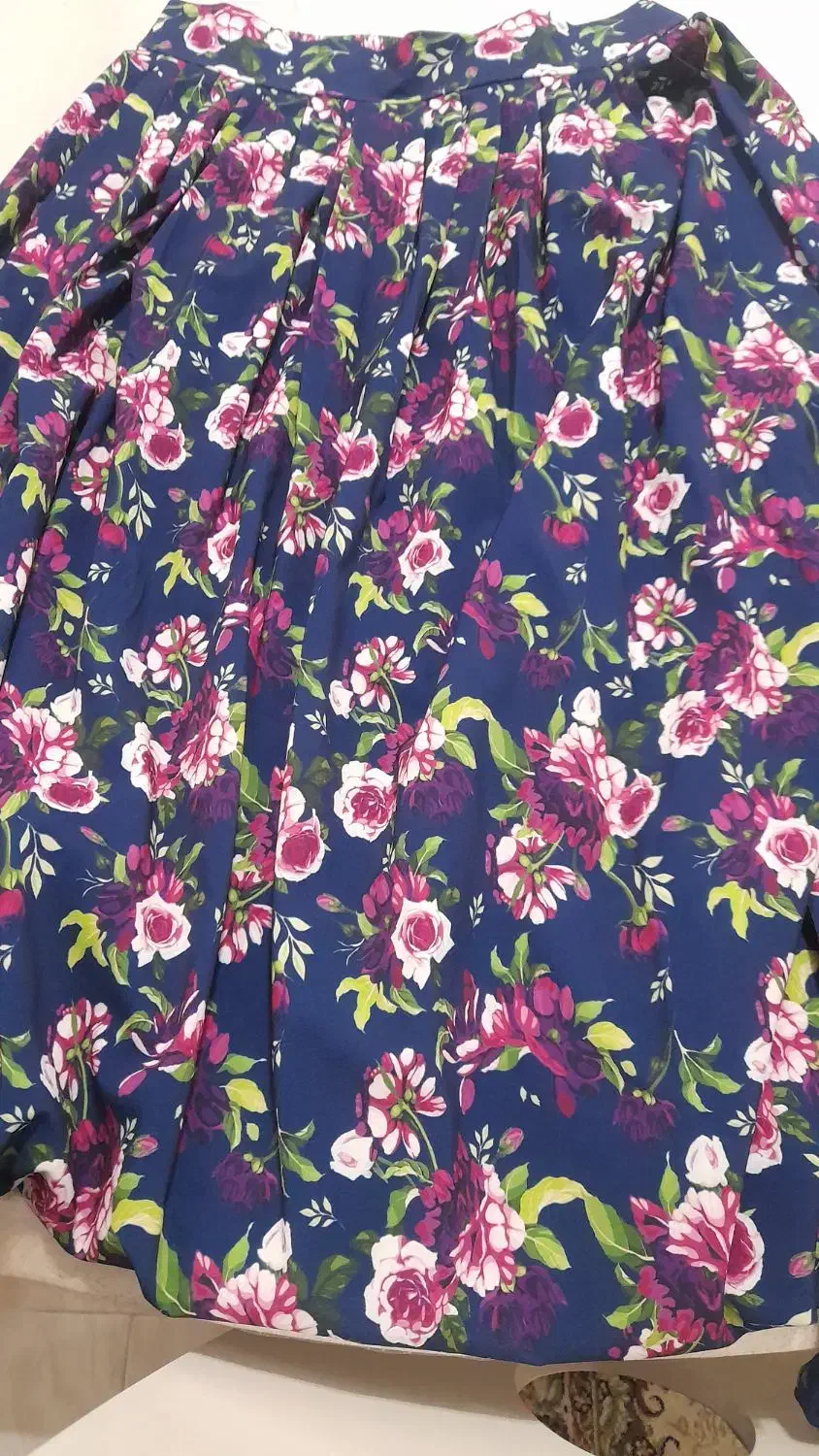 دامن حریر بلند کاملا نو و بسیار زیباتر از عکس|لباس|بندر انزلی, جهانگانی|دیوار