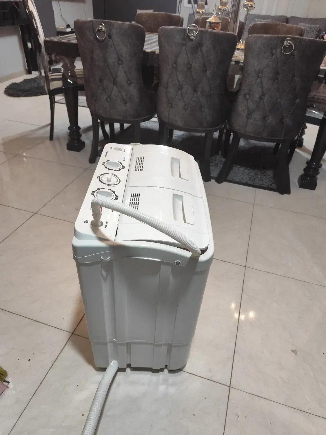 کهنه شور|ماشین لباسشویی و خشک‌کن لباس|شیراز, هفت تنان|دیوار