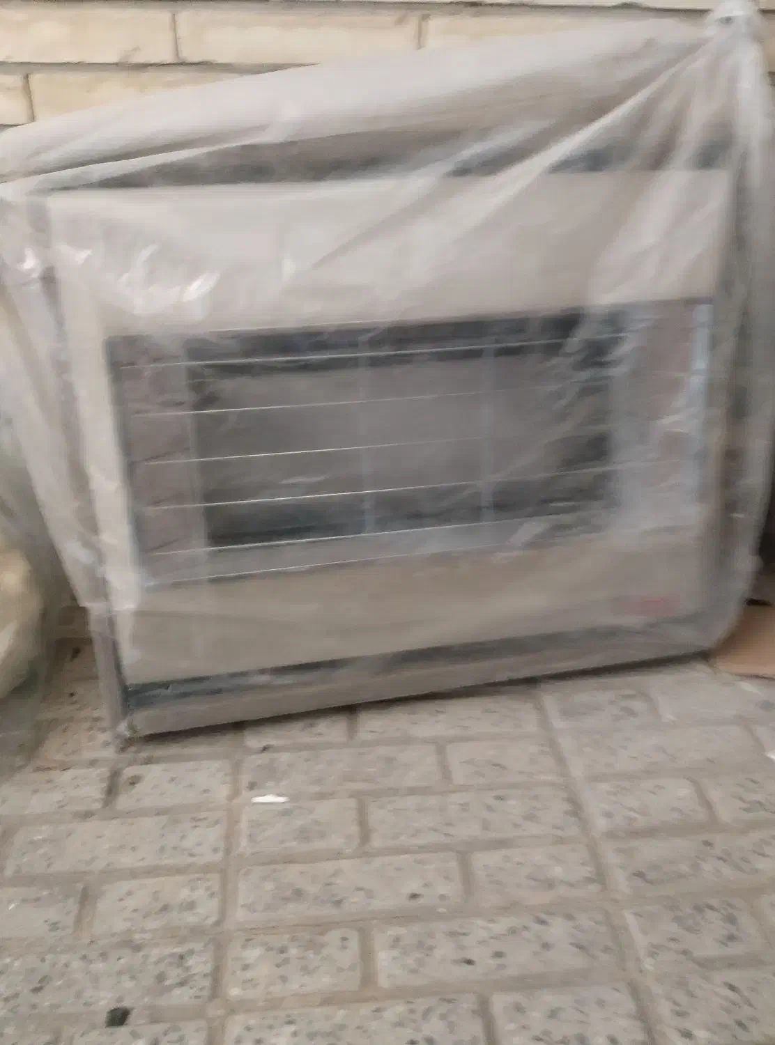 بخاری گازی دیواری انیورسال|بخاری، هیتر، شومینه|فولادشهر, فولادشهر|دیوار