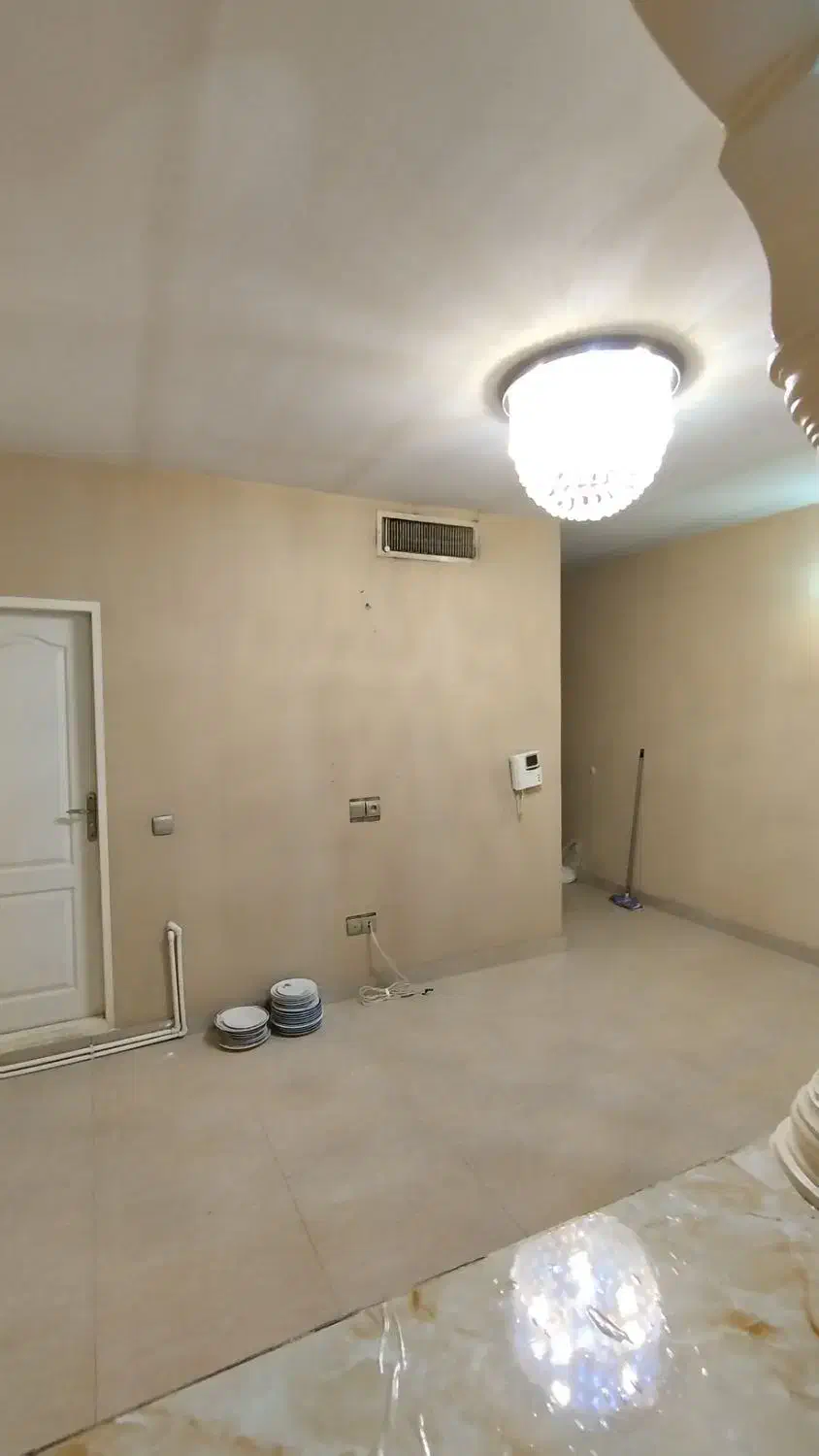 امیریه وزیری 42 متر رهن و اجاره