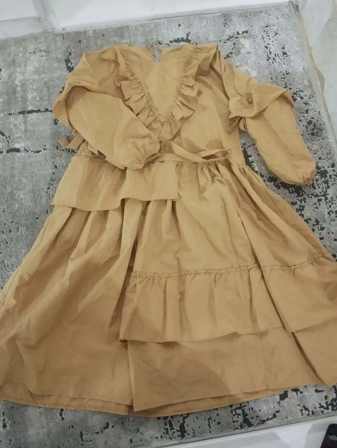 پیراهن  خردلی|لباس|اردبیل, |دیوار