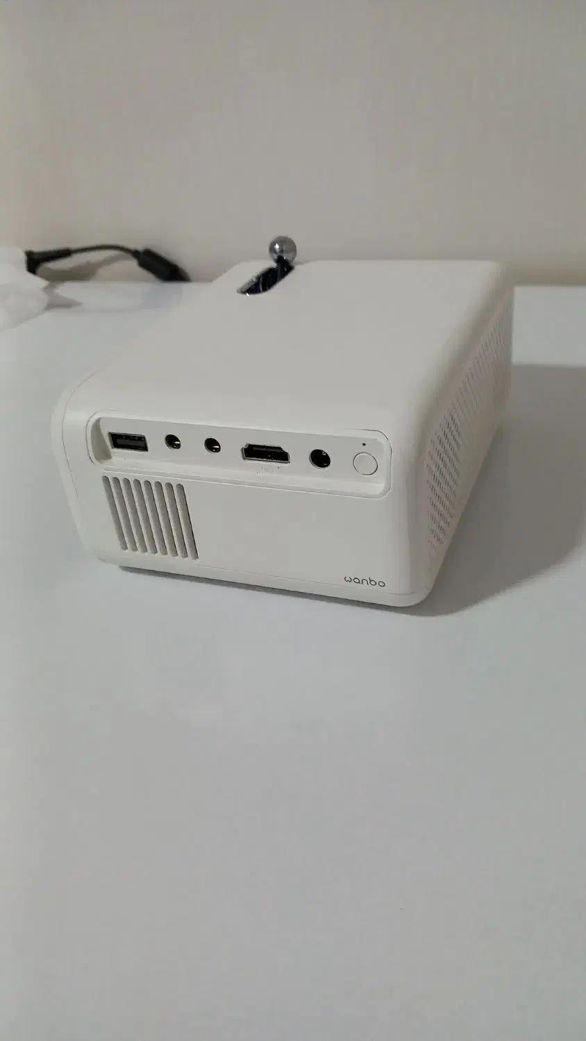 پروژکتور wanbo mini pro|تلویزیون و پروژکتور|قم, پردیسان|دیوار