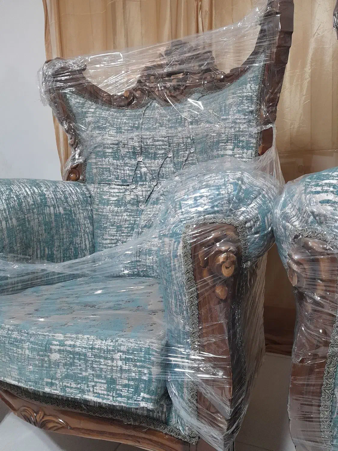 مبل نه نفره سلطنتی|مبلمان خانگی و میز عسلی|شیراز, علوم پزشکی|دیوار