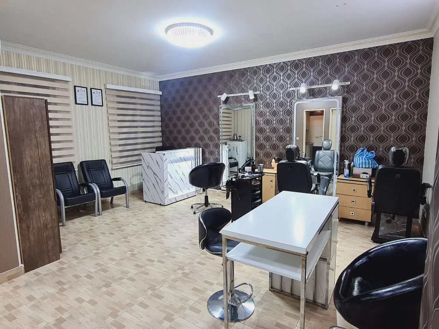 اجاره سالن زیبایی با وسایل کامل|اجارهٔ دفتر کار، اتاق اداری، مطب|پاکدشت, پاکدشت (مامازند)|دیوار