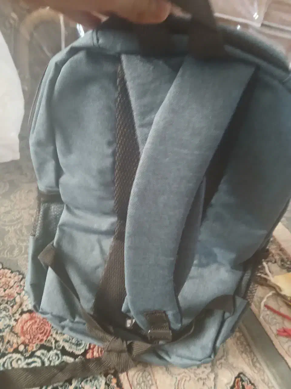 کیف یا کوله پشتی مدرسه ای|کیف، کفش، کمربند|اصفهان, حصه جنوبی|دیوار