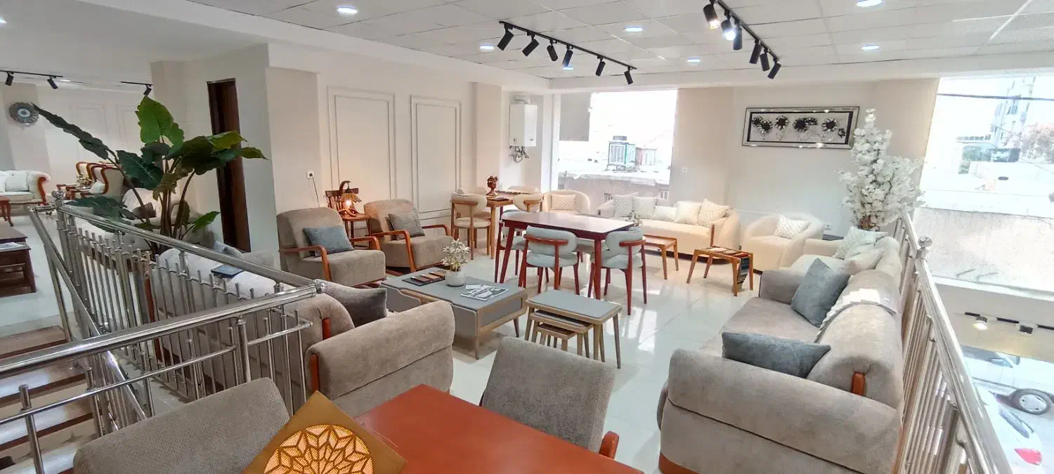 فروشنده خانم فقط دو شیفت|استخدام بازاریابی و فروش|سبزوار, کوی بهار|دیوار