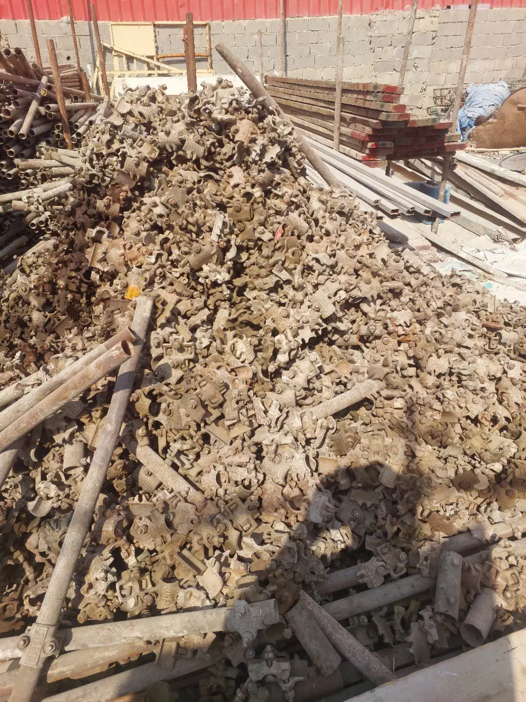 داربست فلزی واسپیس مومنی|خدمات پیشه و مهارت|بندر کنگان, |دیوار