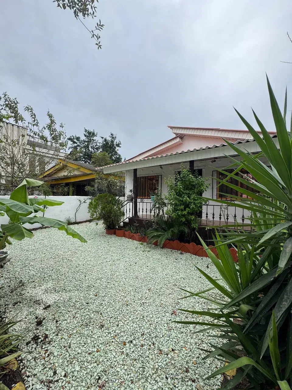 ویلا باغ جنگلی پلاک یک 210 متری شهرکی سندتکبرگ|فروش خانه و ویلا|لشت نشا, |دیوار