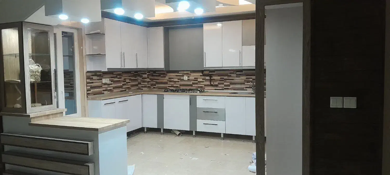 نصب برچسب کابینت،کمد دیواری و دیوار پوش فومی|خدمات پیشه و مهارت|قزوین, |دیوار