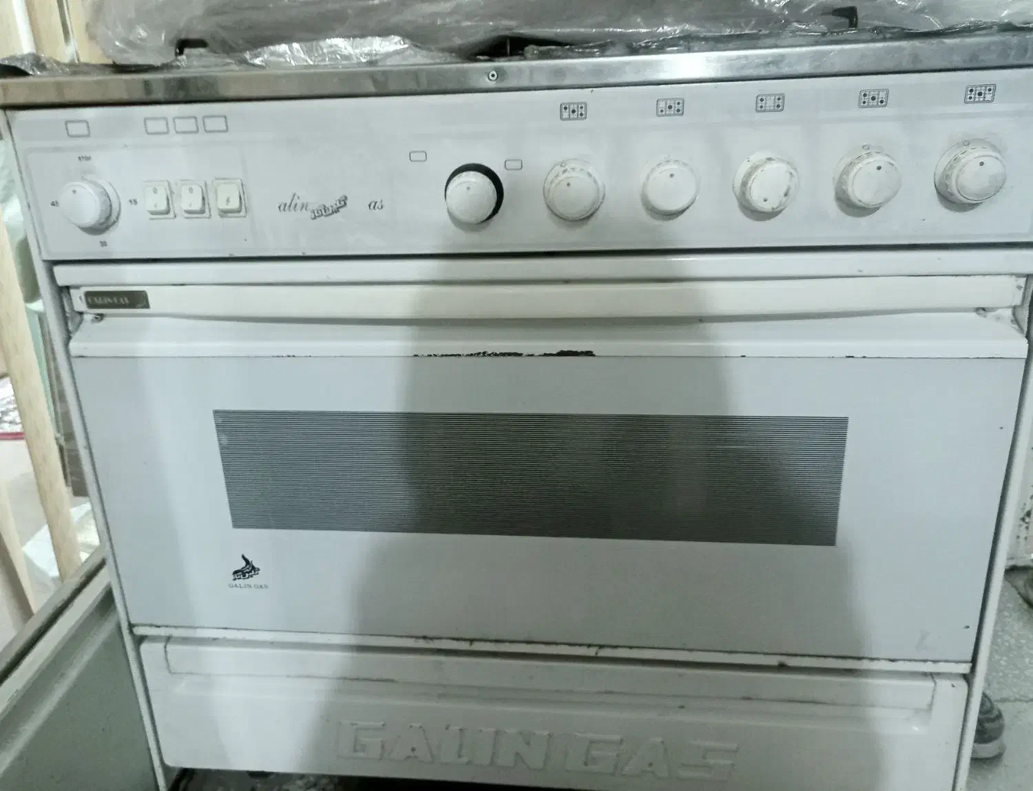 اجاق گاز سفید ،۵ شعله فر دار،کامل سالم|اجاق گاز و لوازم برقی پخت‌وپز|اصفهان, تخت فولاد|دیوار