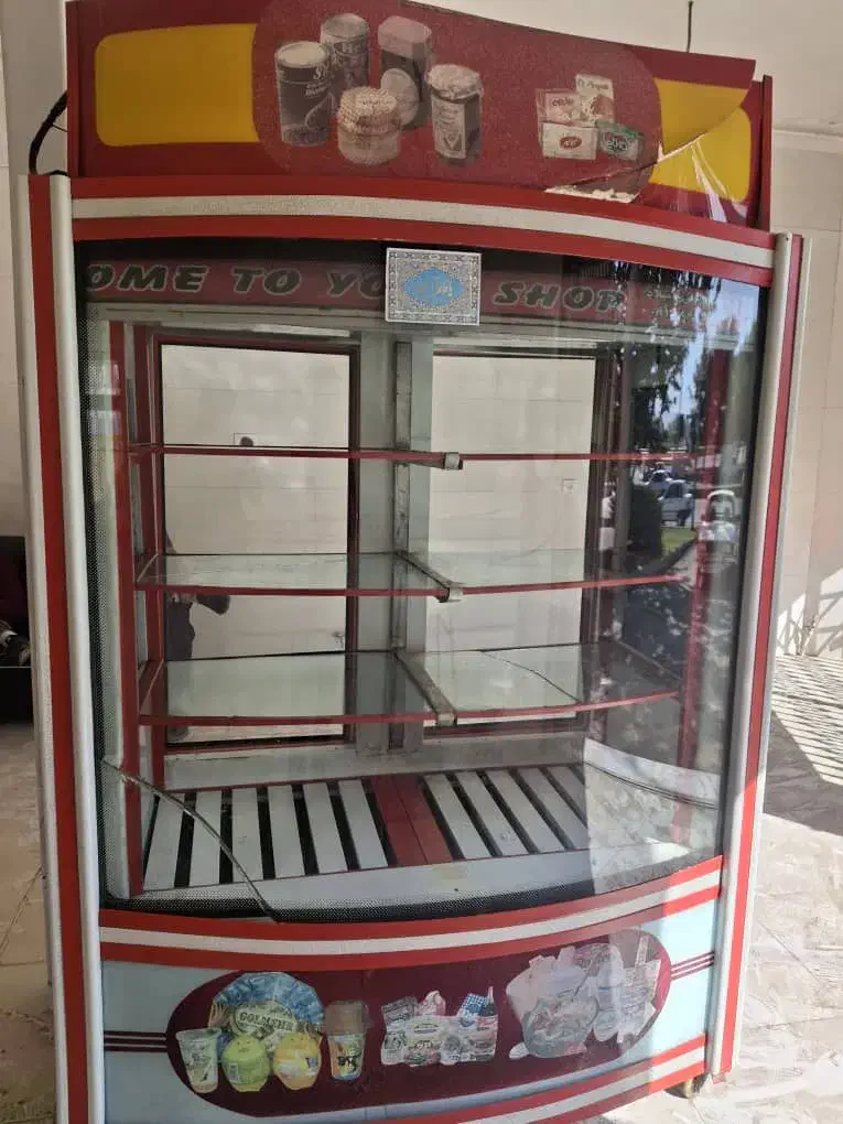 یخچال ایستاده و فر ساندویچی و فریزر بستنی|فروشگاه و مغازه|ملایر, |دیوار