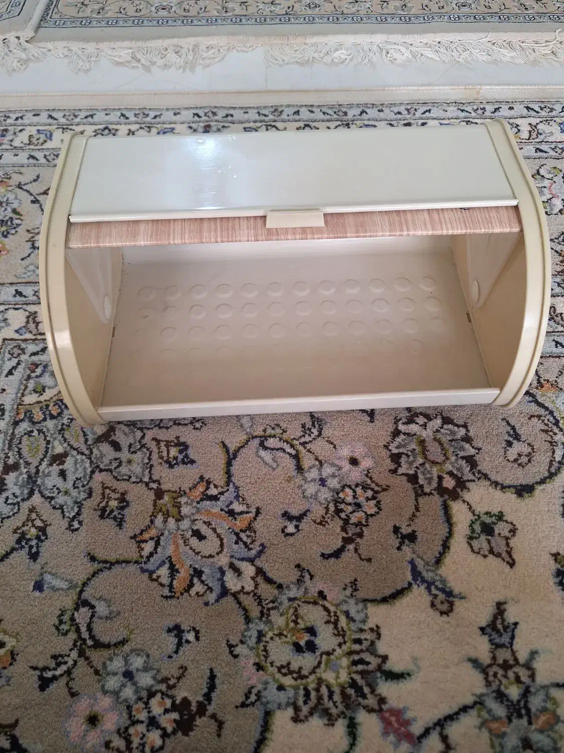 جانانی مارک اورانوس و یکعدد سطل|ظروف نگهدارنده، پلاستیکی، یک‌بارمصرف|کرمانشاه, |دیوار