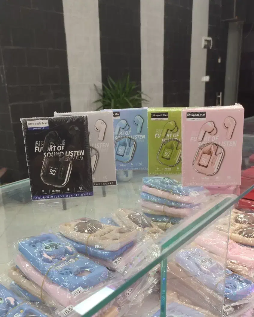 ایرپاد شیشه ای ۳۶۰/۰۰۰ تومان|لوازم جانبی موبایل و تبلت|نیشابور, فردوس شمالی|دیوار