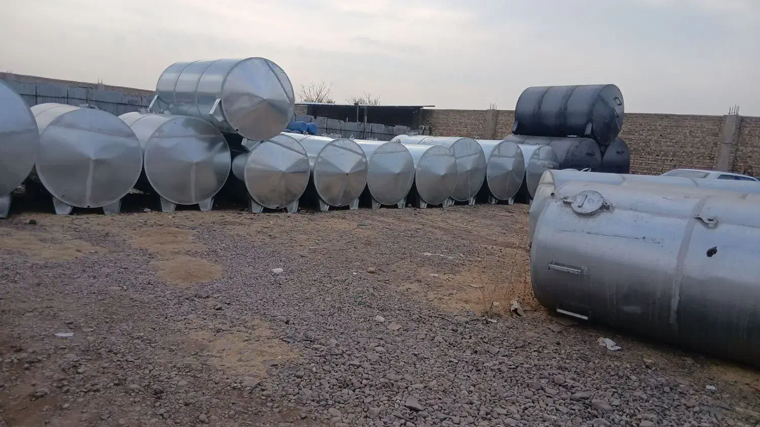 فروش تانکر پلاستیکی و آهنی|عمدهفروشی|اقبالیه, |دیوار