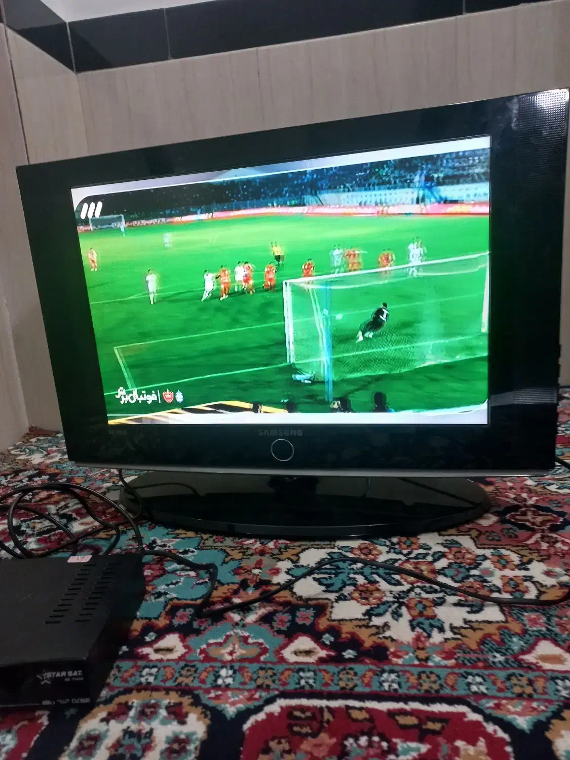 ال سی دی ۲۲ اینچ سامسونگ|تلویزیون و پروژکتور|سنندج, |دیوار