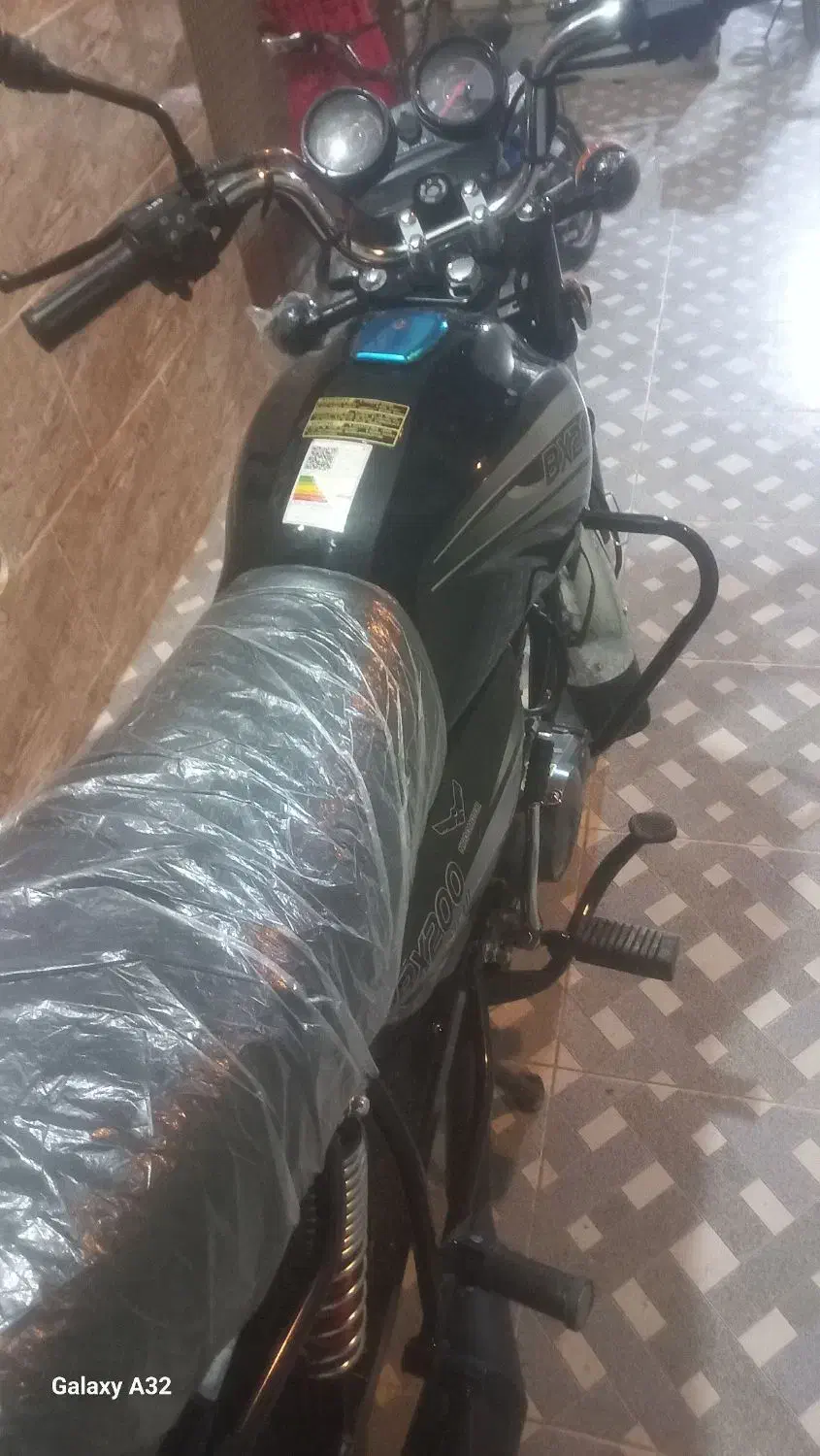 باکسر ۲۰۰دائچی|موتورسیکلت|سیب و سوران, |دیوار