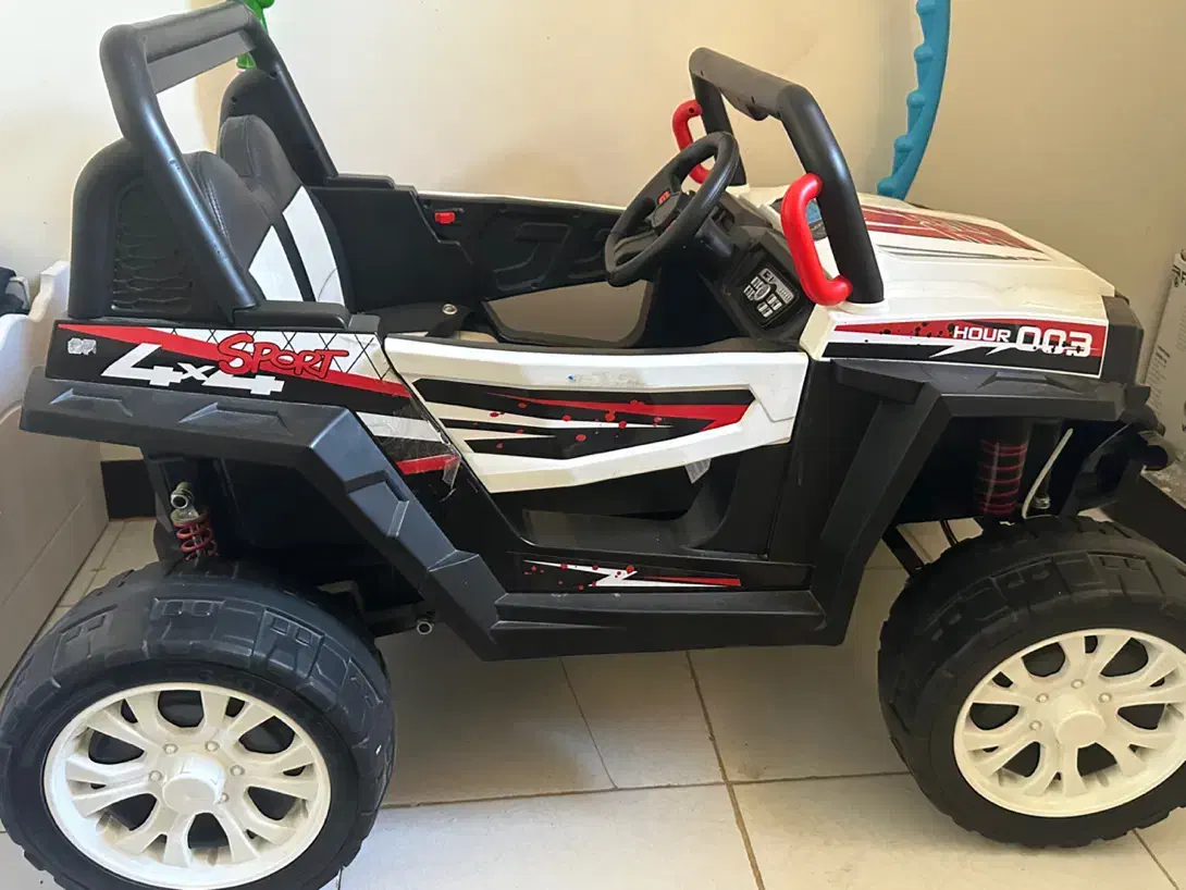 ماشین شارژی|اسباببازی بچه|بندرعباس, |دیوار