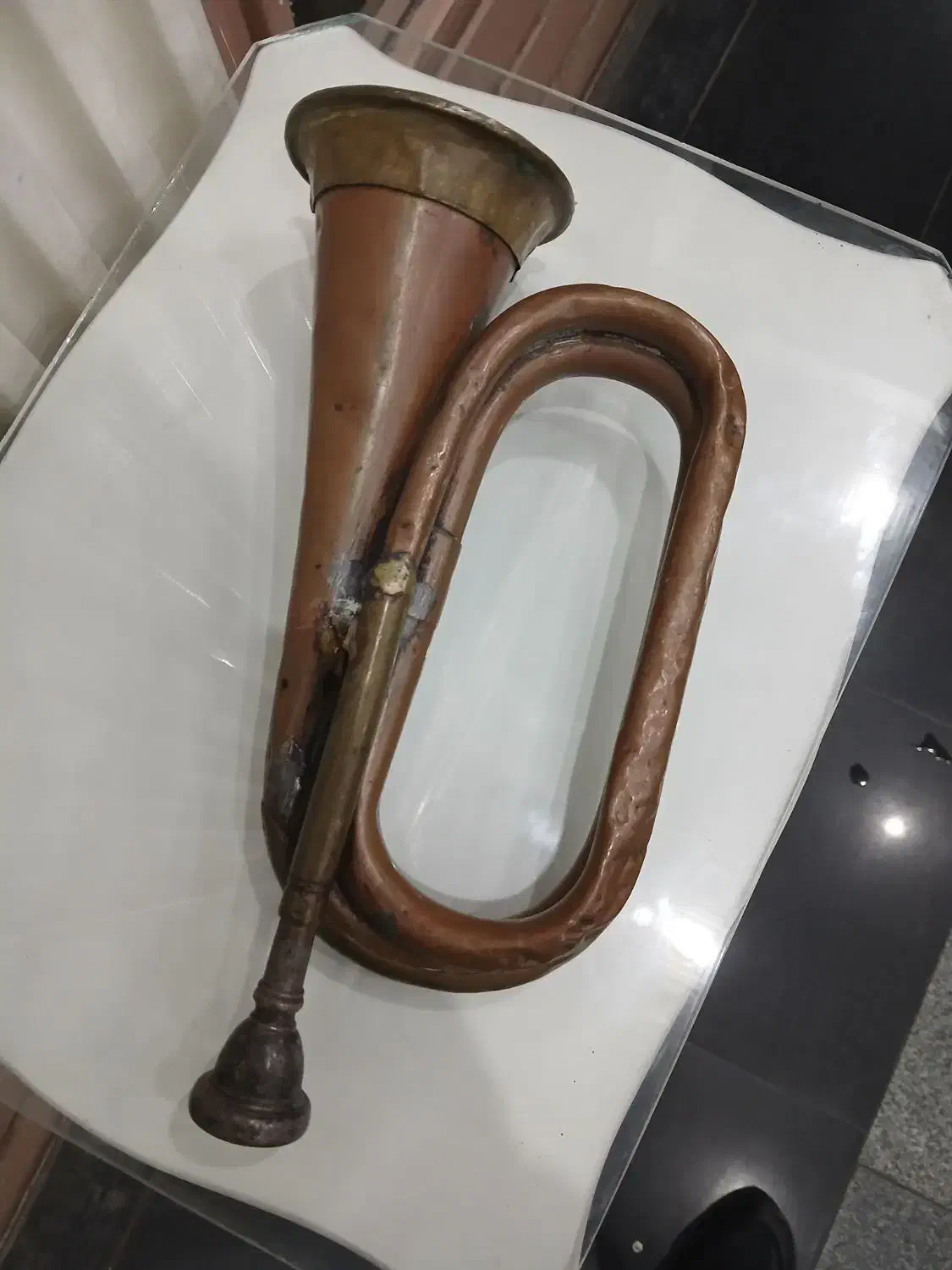 شیپور عتیقه انگلیسی|کلکسیون اشیاء عتیقه|تهران, ستارخان|دیوار