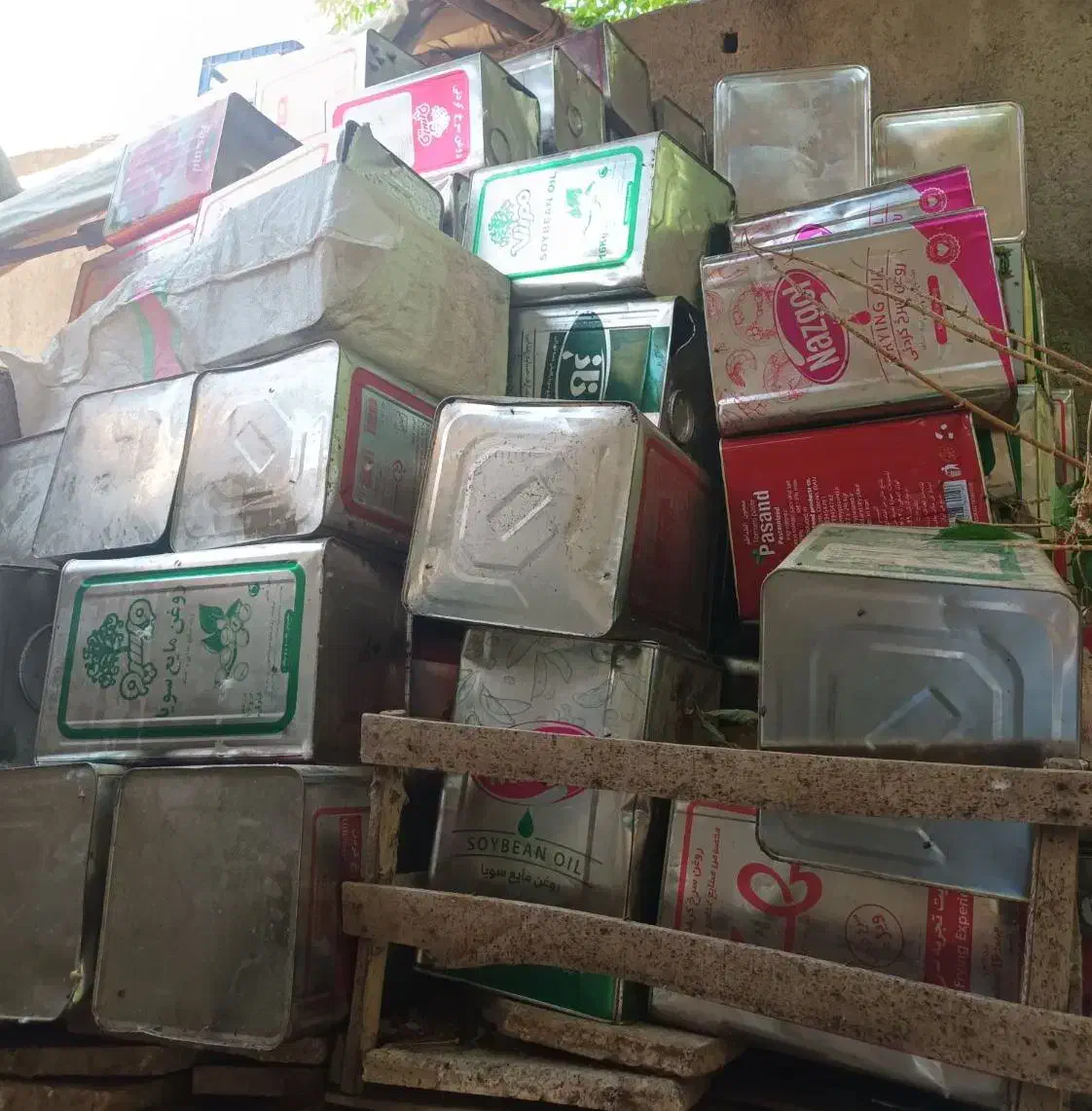 حلب ۱۶ کیلویی|ظروف نگهدارنده، پلاستیکی، یک‌بارمصرف|قزوین, |دیوار