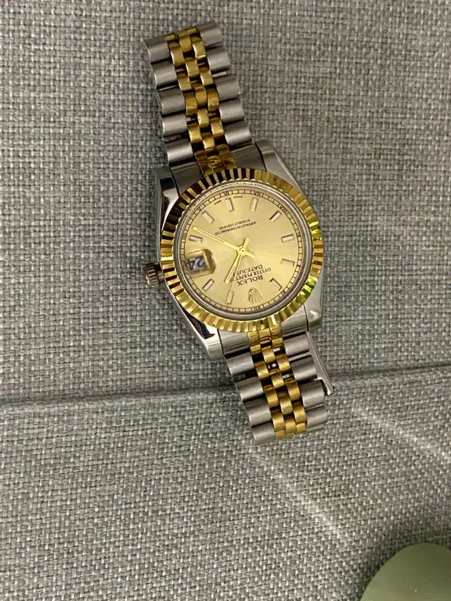 ساعت رولکس|ساعت|رشت, معلم|دیوار