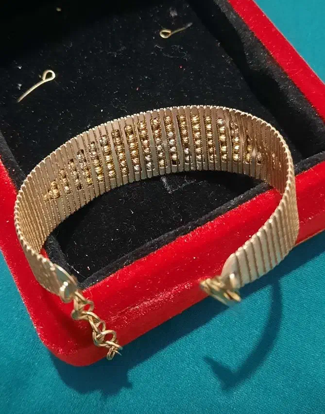 دستبند|جواهرات|اندیشه, اندیشه فاز ۳|دیوار