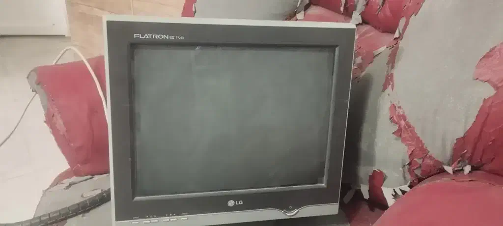 مانیتو کامپیوتر|تلویزیون و پروژکتور|بروجرد, |دیوار