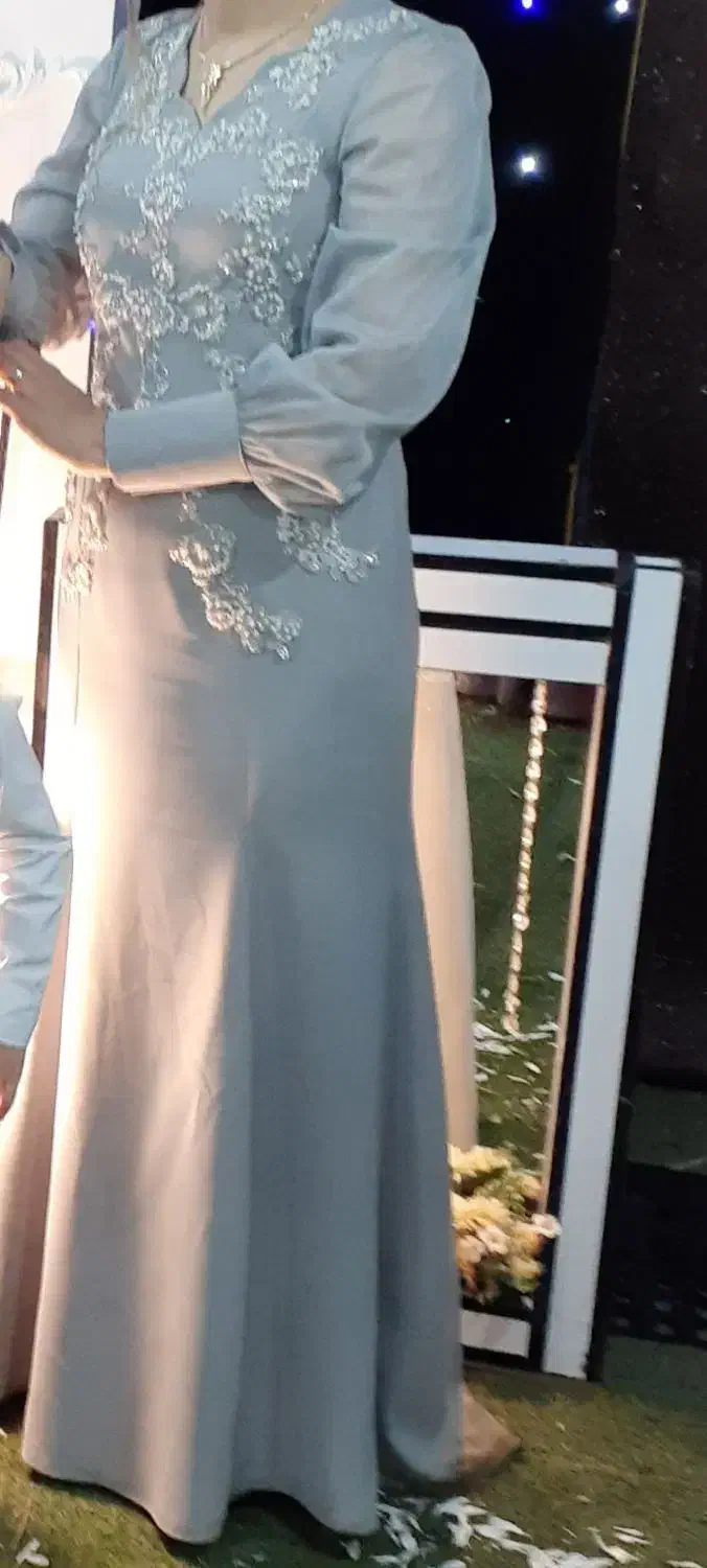 پیراهن مجلسی بلند جلو کارشده آستن تور|لباس|رشت, معلولین|دیوار