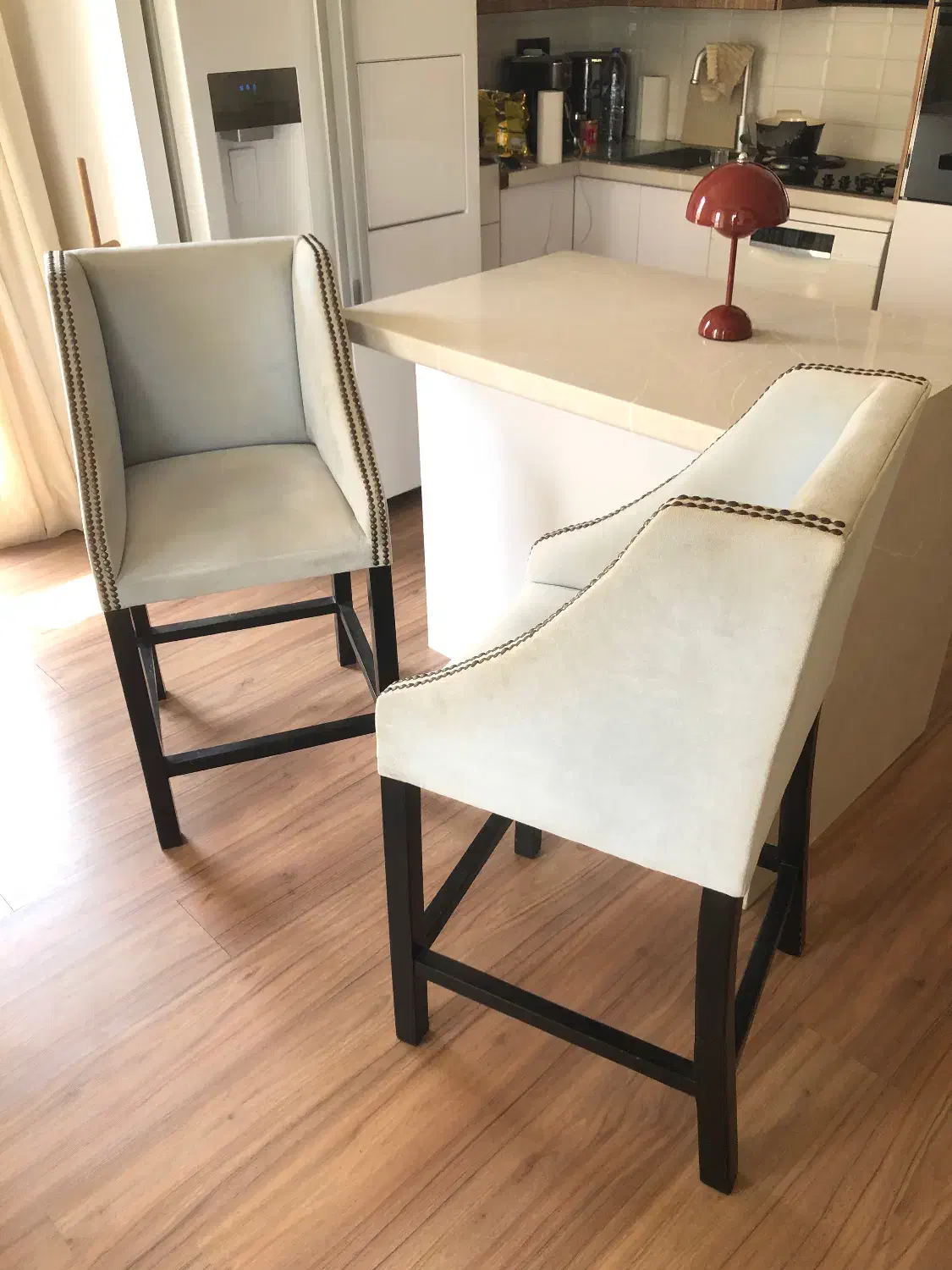 صندلی کانتر|صندلی و نیمکت|کیش, |دیوار