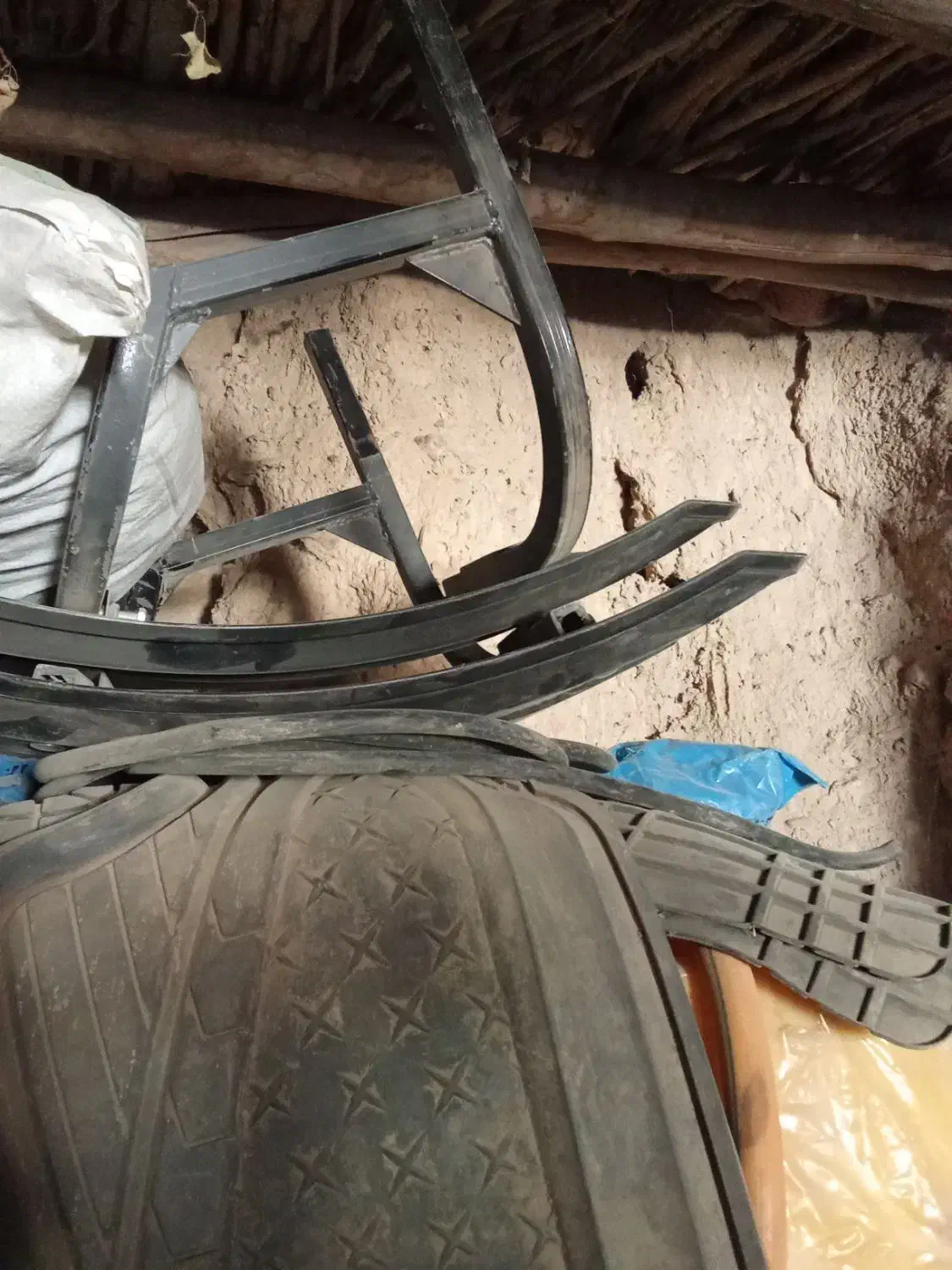 گلگیر جلو تراکتور چهار سیلندر|قطعات یدکی و لوازم جانبی|صالح آباد, |دیوار