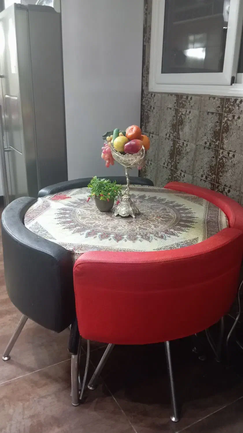 میز ناهار خوری چهار نفره چرم|میز و صندلی غذاخوری|ابریشم, |دیوار