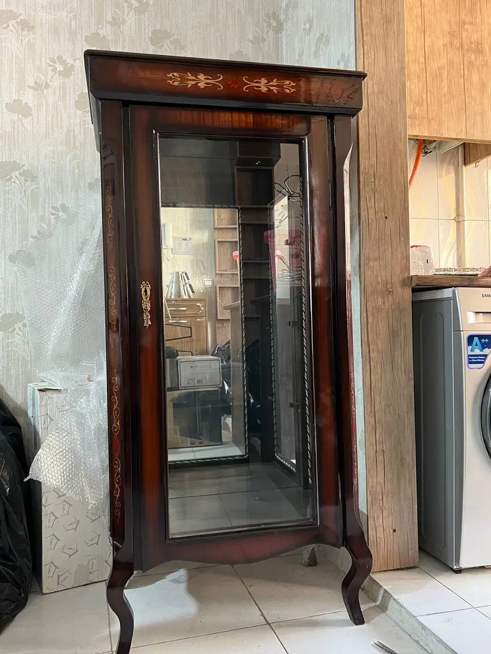 کنسول|بوفه، ویترین، کنسول|کرج, عظیمیه|دیوار