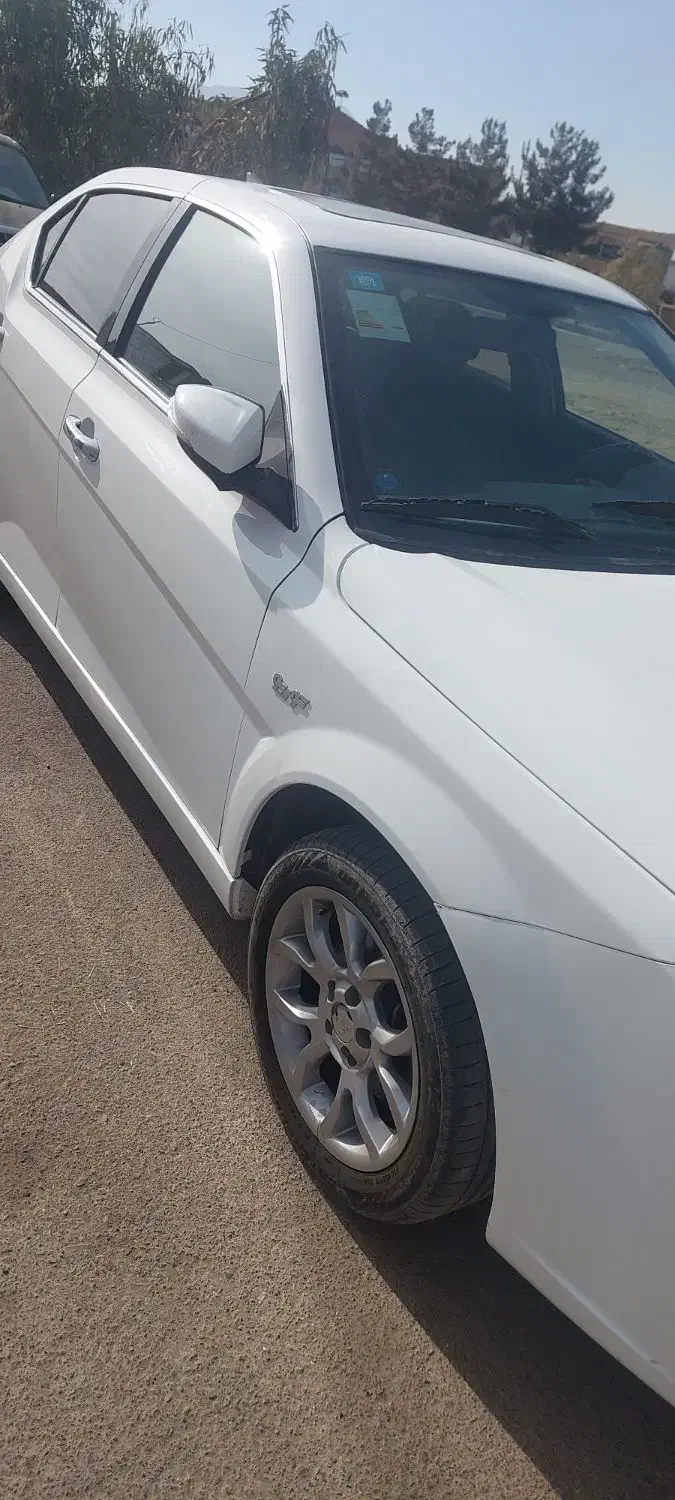 دنا اتومات 1401|خودرو سواری و وانت|بجستان, |دیوار