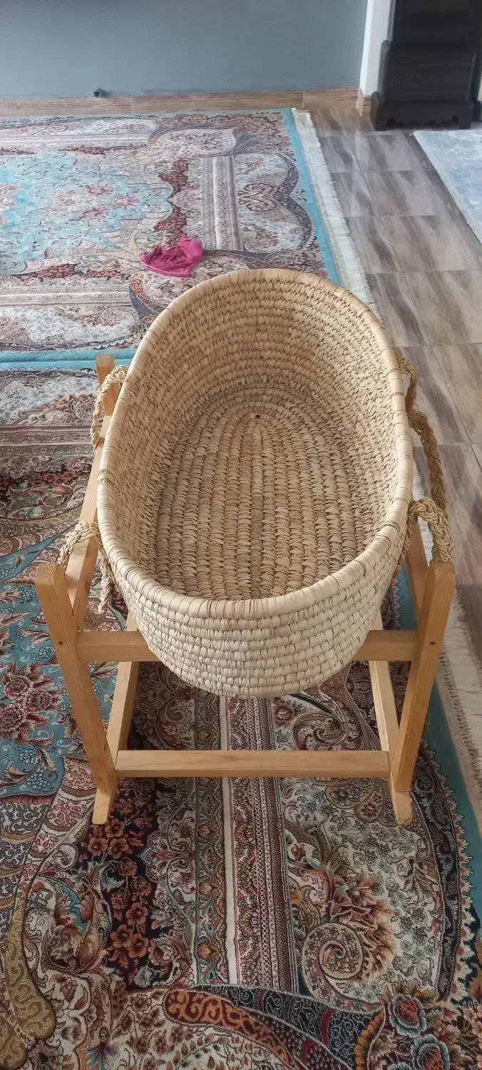 ننو گهواره حصیری|تخت و صندلی بچه|نکا, |دیوار