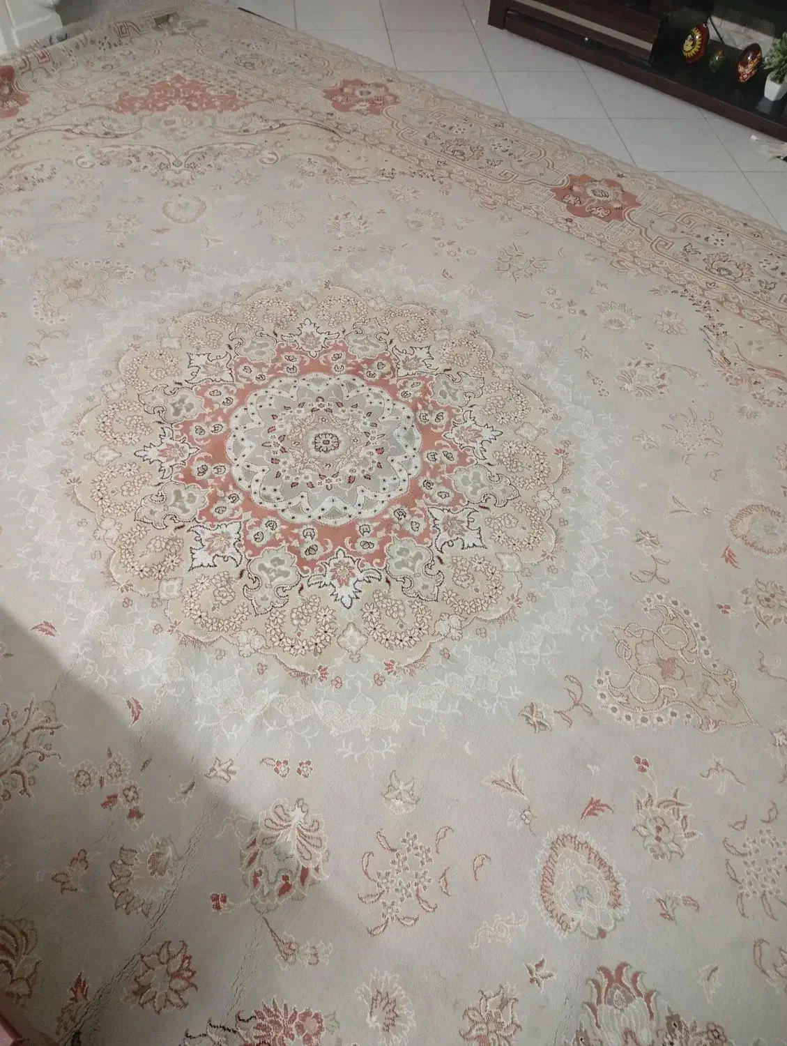 فرش کارکرده|فرش|فردیس, فردیس|دیوار