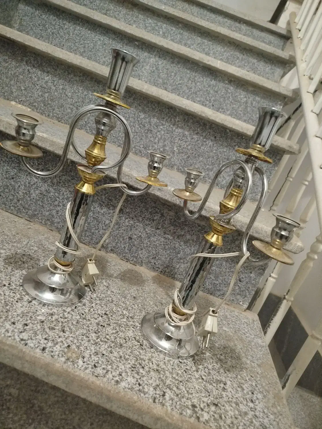 شمعدونی برنجی|کلکسیون اشیاء عتیقه|سبزوار, هویزه|دیوار